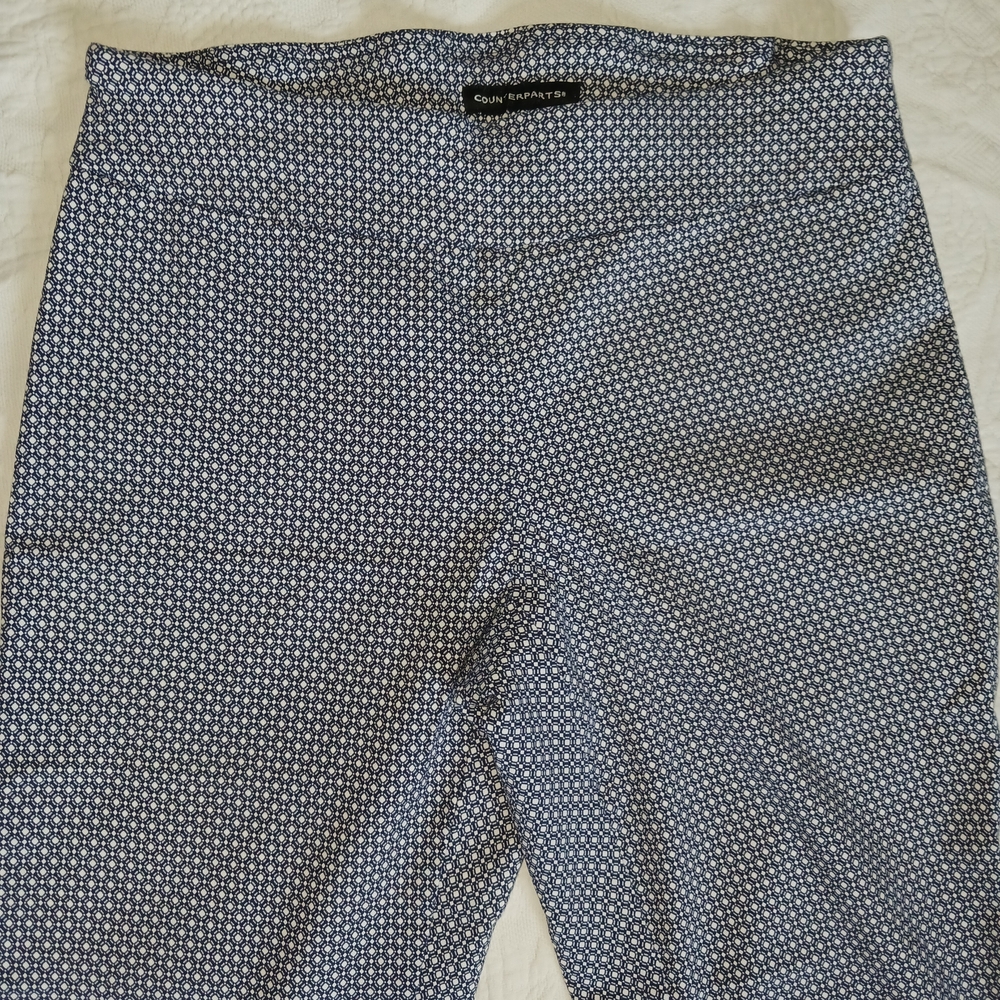 Counterpart Patterned Capris